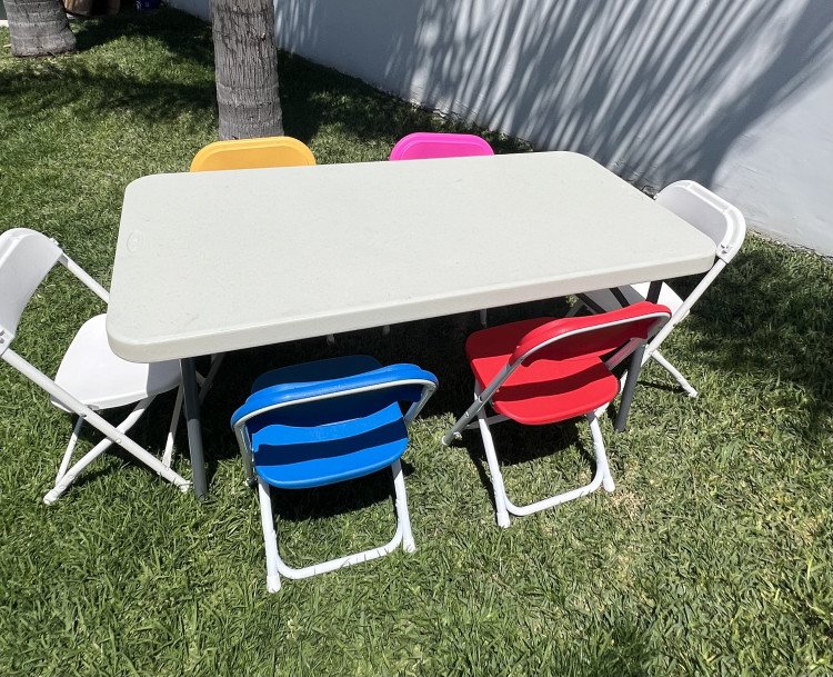 Kids table and chair set Fontana CA